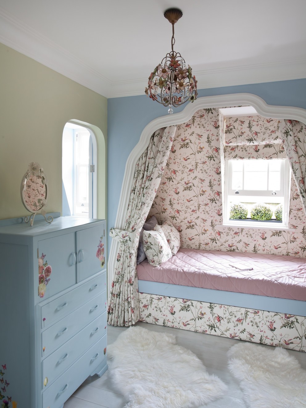 Child's bedroom suite, London | Hand painted cabinet | Interior Designers